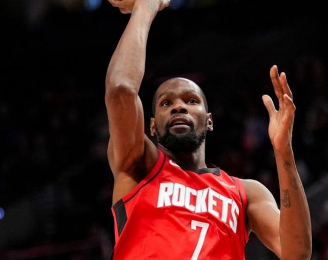 杜兰特：我给年轻队友注入能量，我也在他们的能量中汲取动力